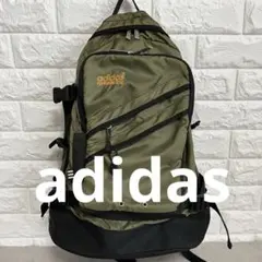 セールadidas アディダス　リュック レトロ　オリーブグリーン　クッション付
