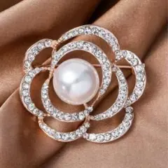 パール ブローチ フラワー　真珠　結婚式　 コサージュ 卒業式　入学式