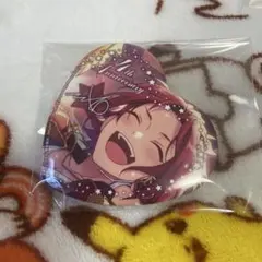 あんスタ 衣更真緒 ハート型ビッグ缶バッジ ハート缶バ プライズ