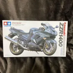 TAMIYA 1/12 カワサキ ZZR1400 プラモデル