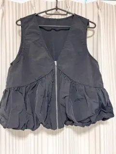 フリル付き黒ベスト Lサイズ