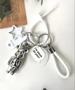 じゃらじゃらキーホルダー キーチャームホルダー バッグチャーム シルバーベア白系