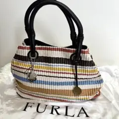 【美品】FURLA フルラ　かごバッグ　チャーム　キーホルダー付　A4