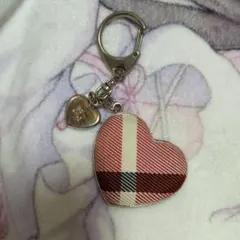 バーバリーブルーレーベル ハート キーホルダーのサムネイル