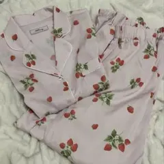Ank Rouge イチゴ柄パジャマ