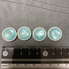 水色プラスチックボタン4個セット