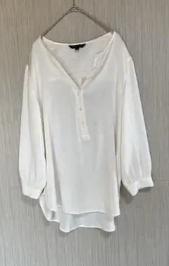 BANANA REPUBLIC ホワイトVネックシャツ 長袖 L