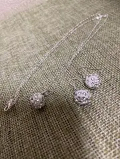 ネックレス＆ピアスセット
