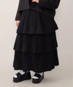 【PUNYS】プリーツティアードロングスカート【大きいサイズ】のサムネイル