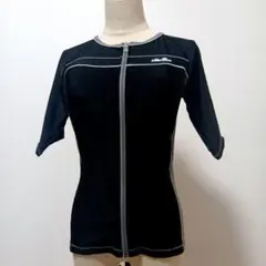 ellesse フィットネストップス 水着のサムネイル