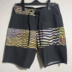 VOLCOM MOD-TECH 水着 28
