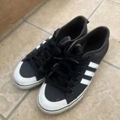 adidas 靴