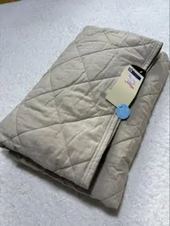 ★新品タグ付き　ベージュ 敷きパッド シングル★