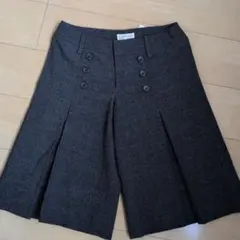 22 OCTOBRE ダークグレー フレアショートパンツ 38