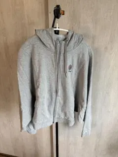 Reebok グレー フルジップ パーカー Mサイズ