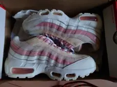 ナイキ ウィメンズ エア マックス 95 "ブリーチト コーラル