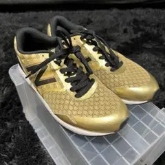 ニューバランス ジュニアシューズ HANZO 22.5cm ゴールド