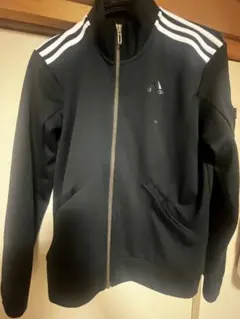 adidas トラックジャケット