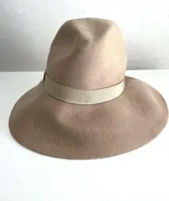 BOJUA イタリア製　ベージュ ウール フェルト905