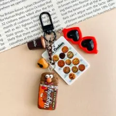 《104》じゃらじゃらキーホルダー　キーチャーム　チョコ