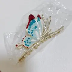 蝶の形 ヘアピン 青 赤 白　ヘアクリップ バンスクリップ 韓国風 可愛い