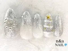 冬デザイン リース 雪 ツリー ラメ ホワイトネイルチップデザイン 冬限定♡