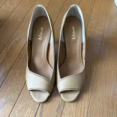 エムドゥ M.deux ベージュ オープントゥ パンプス
