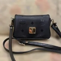 希少品　MCM ミニショルダーバッグ ブラックのサムネイル