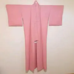 着物　色無地　正絹　桜色着物　ピンク色無地　ピンク色着物　美品　シルク　絹織物