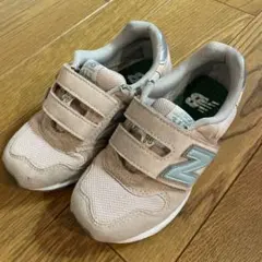 ニューバランス　313 子供用　スニーカー　19cm 薄いピンク色　キッズ