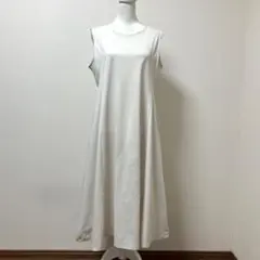 ユニクロ　エアリズム　ロングワンピース 白　ホワイト　春　夏　爽やか　大人