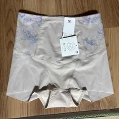 Wacoal 肌リフト　プラス　64-M