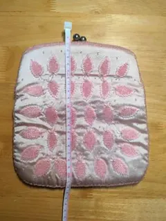ピンク刺繍　がま口バッグ 約20cm