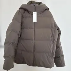 UNIQLO ブラウン シームレスダウンパーカーXL