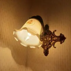 アンティーク 壁掛け灯 フラワーモチーフ(2つセット)