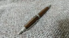 Item thumbnail for item b96f4f1a-3149-4b55-947e-5c7dbbfc4bda