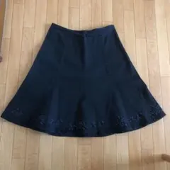 ハーモニカ　刺繍入りフレアースカート