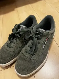 ほぼ新品　Reebok ダークグリーン スエード スニーカー