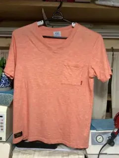 WTAPS Vネック ポケットTシャツ オレンジのサムネイル