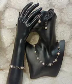 レディースネックレス3点セット ブレスレット・ピアス　淡水パール　合金　未使用品