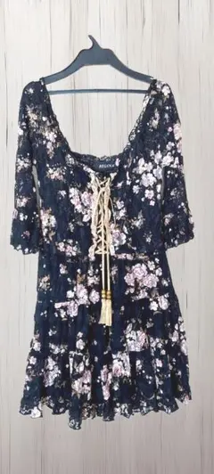 ブラック　 フラワーレース 　ミニワンピース　七部袖