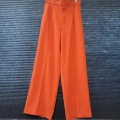 GU オレンジ ワイドパンツ