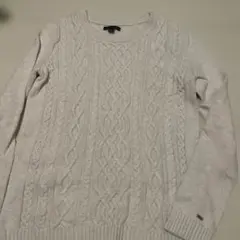 TOMMY HILFIGER ホワイト セーター　２４時間以内発送