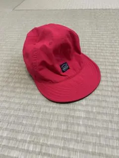 赤いナイロンキャップ 調整可能