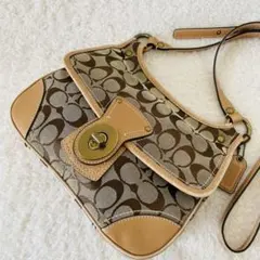 COACH ショルダーバッグ シグネチャー キャメル ターンロック