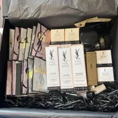 試供品まとめ売り‼︎リップ&ポーチ2個付き♡