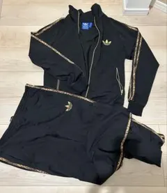 adidas original ジャージ　上下セット　豹柄のサムネイル