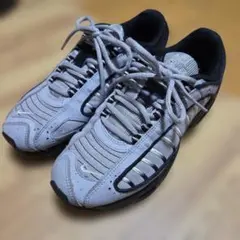 NIKE AIR MAX TAILWIND4 25.5cm