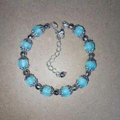 ハンドメイドブレスレット　水色　シルバー(他の商品と同封で100円)