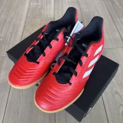 【タグ箱付き未使用品】 22.5cmアディダスフットサルシューズプレデター